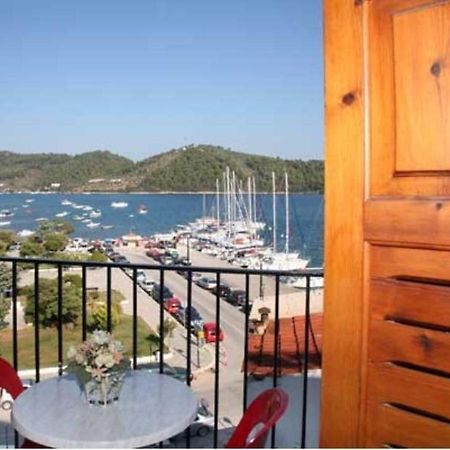 Hotel Christina Skiathos Town Bagian luar foto