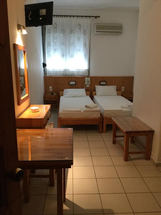Hotel Christina Skiathos Town Bagian luar foto